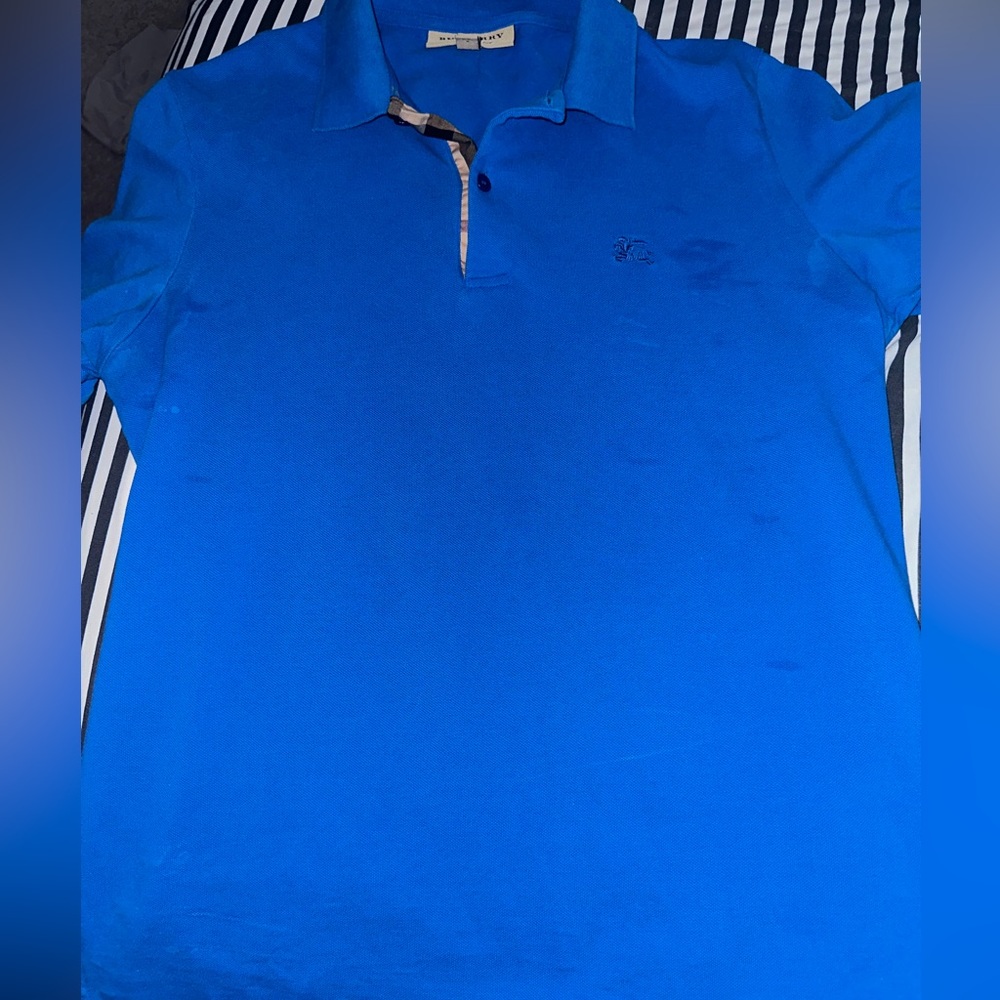 Men’s Burberry polo